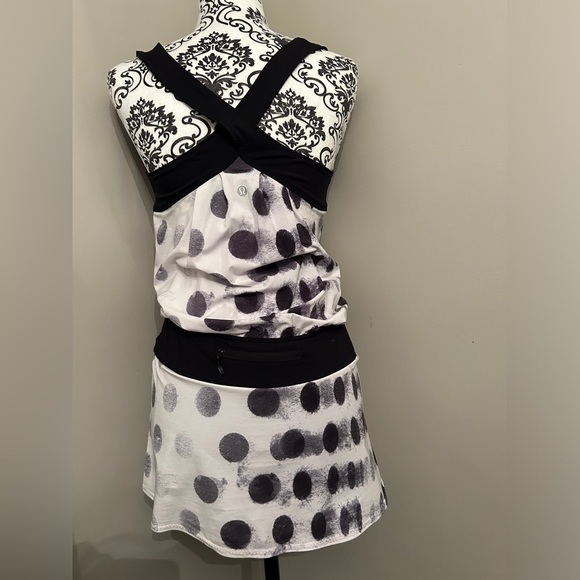 Lululemon jumper - Picture 4 of 11